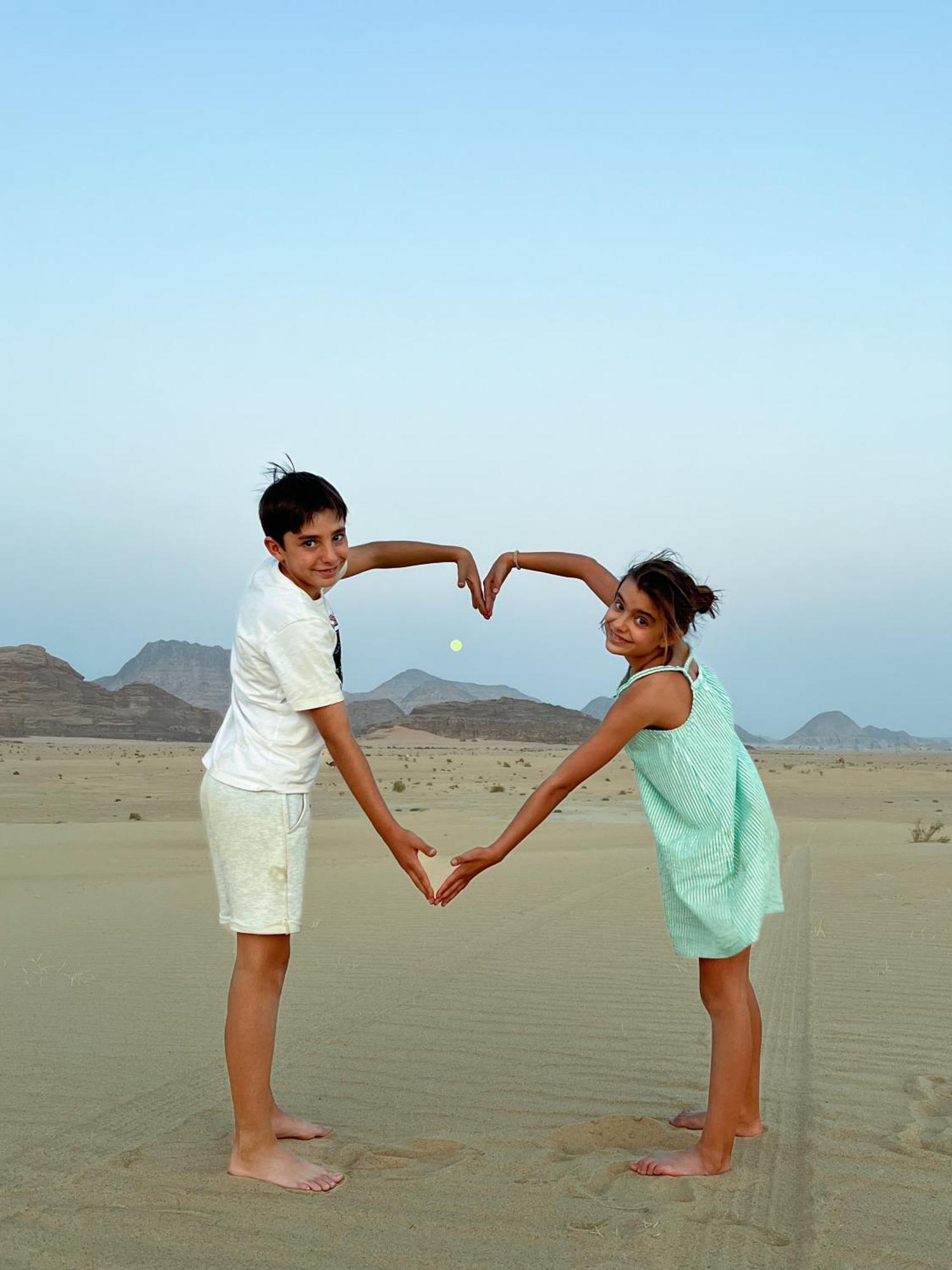 ホテル Wadi Rum Bedouin Style Camp エクステリア 写真